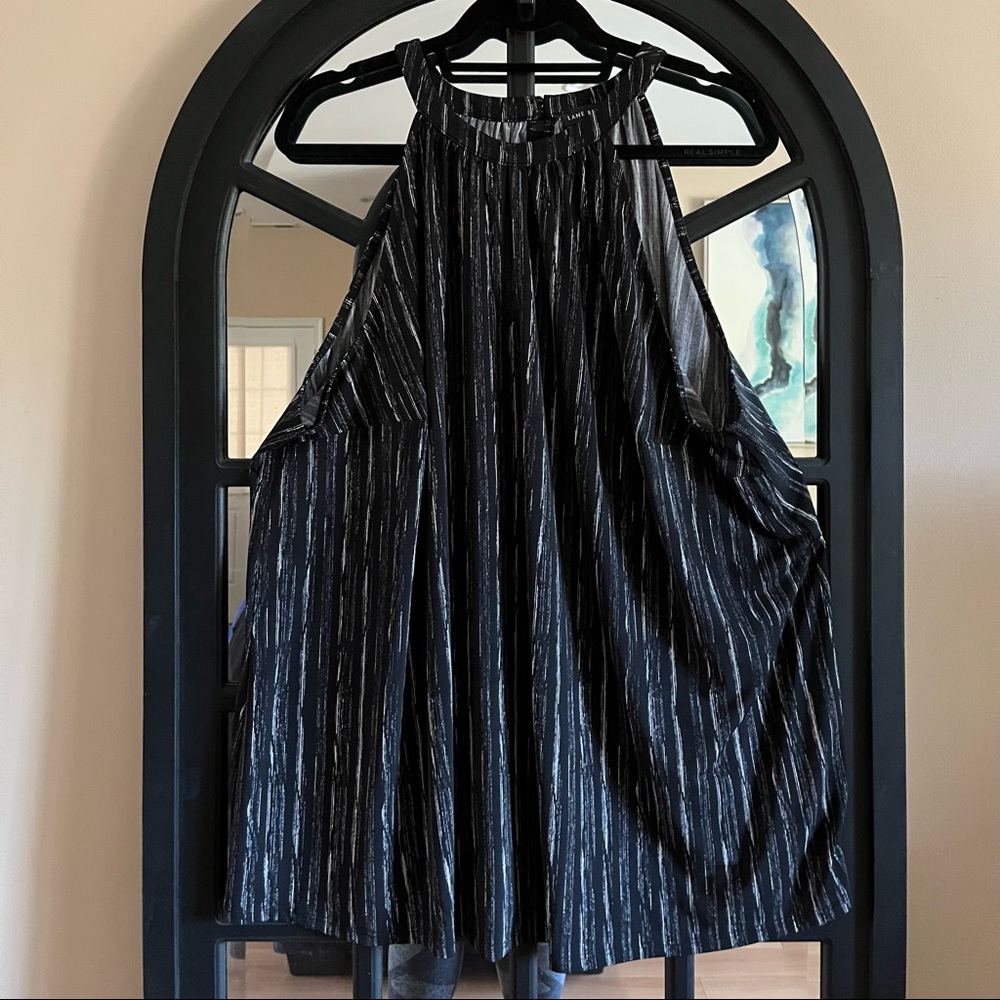 LIKE-NEW LANE BRYANT SWING HALTER TANK!!!
